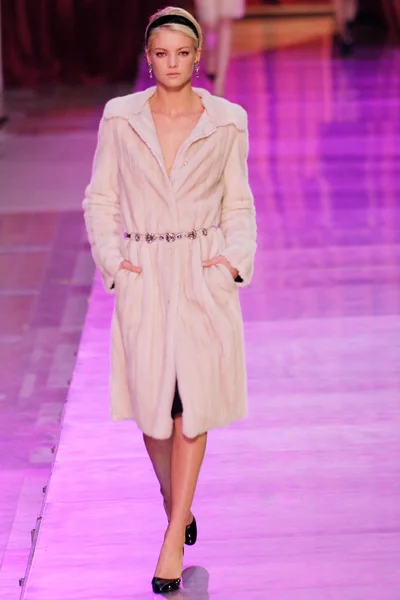 Look 17